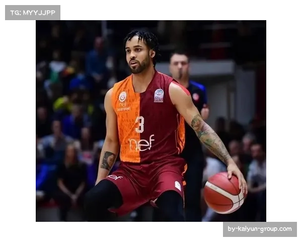 古德温24分4板8助 上海外援组织进攻能力全面展现 古德温24分4板8助 上海外援组织进攻能力全面展现